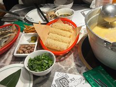 -禄婶鸡煲·打边炉