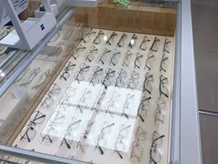 -沪睛眼镜蔡司官方授权店(金桥佳林路店)