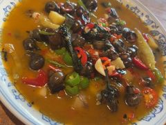 -头上红煨盐鸡·非遗院子餐厅