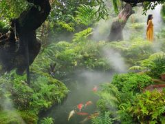 -Chom Cafe and Restaurant