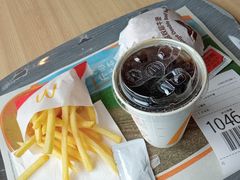 -麦当劳(松江南乐得来速店)