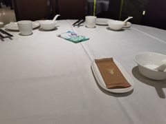 餐具摆设-皇朝尊会(龙之梦大酒店)