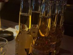 -FOUR PLAY BAR