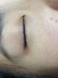 -一个差评成就的纹眉店