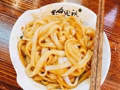 -黑白电视长沙小吃(美林M·LIVE天地东座店)