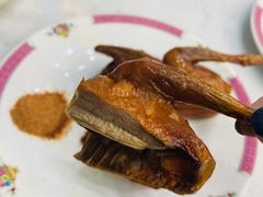 招牌乳鸽-东鑫记港式茶餐厅(南京东路店)