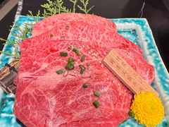 -山川小町·极番烧肉(新地假日广场店)