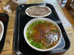 -陇上全荟兰州传统牛肉面(延吉路店)