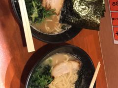 -横浜家系ラーメン壱角家(新宿アルタ裏店)