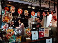 -喵屿·大理花园猫咖