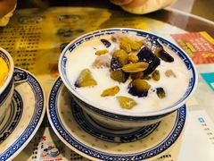 -广信牛奶甜品世家(台东店)