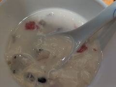 水果豆花-怪噜范·老贵阳街头名小吃(鸿通城店)