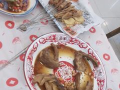 -老街烧烤大排档·地道湖北菜·龙虾馆(汉口火车站店)