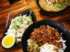 卤肉饭-明潭茶老爸