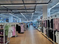 -沃尔玛(前山店)