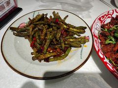 -辣小妮de川菜馆(红旗Mall店)