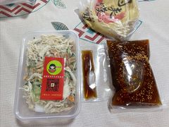 -媛媛家秘制鸡丝凉皮(陆慕店)