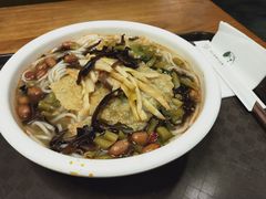 -水平有限螺蛳粉(宏达大厦店)