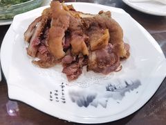 金沙脆皮咸蹄膀-长兴菜馆(高桥店)