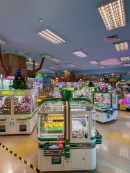 -莫莉幻想儿童乐园(武汉金银潭永旺店)