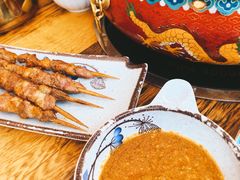 -毛辣果·贵州红酸汤牛肉火锅(西单店)