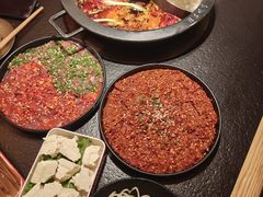 -晓宇重庆火锅(西安荟聚店)