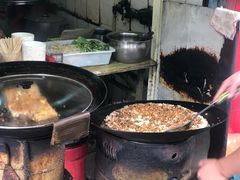 -严氏重油烧麦(民权路店)