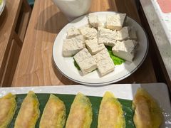 -三人行骨头王火锅(长寿店)