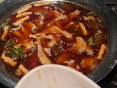 麻辣锅-老船舫·现做活鲜鱼馆(东郊记忆店)