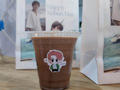巧克力-洄归山也·高空C位湖景下午茶(东方之门店)