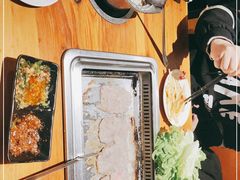 -钦瓦台时尚自助餐厅(银泰城店)