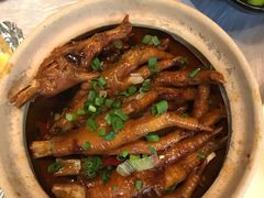 卤凤爪-巴厘龙虾·榜首油焖大虾(音乐学院·沿江酒馆店)