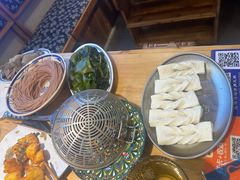 -洱火云南酸菜牛肉火锅(石景山当代商城店)