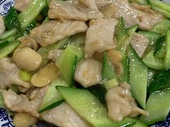 鲜蘑炒肉片-北大地皖峰饭馆