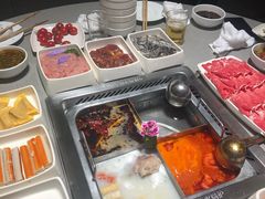 -海底捞火锅鲜切牛肉主题店(长寿路店)