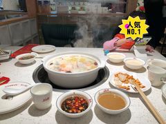 -三人行骨头王火锅(长寿店)