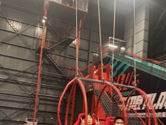 -极限PLAY运动娱乐新世界·团建派对潮玩休闲馆·室内蹦极高空游乐园