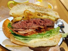 27&nbsp;牛肉汉堡-HELLO 27 意面·沙拉·帕尼尼