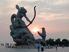 -巴陵广场