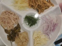 -丰尔粥食·顺德鱼生·干蒸排骨顺德菜(大良分店)