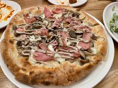 -城市大道红炉披萨烘焙坊