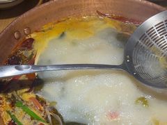 -洱火云南酸菜牛肉火锅(石景山当代商城店)