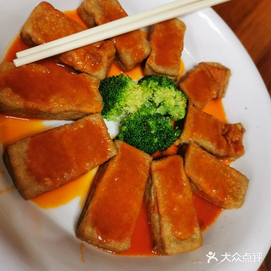 众味美食村