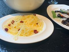 -河畔春天时尚餐厅