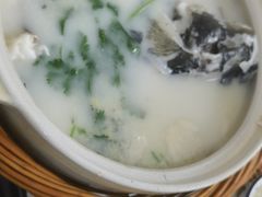 -天乐农家鱼头王(天目湖店)