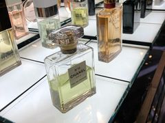-日上免税店(三径路t3店)
