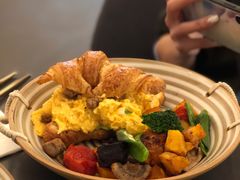 -玲婧胡同·生日蛋糕·餐厅(嘉里城店)