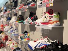 -YONEX苗江运动城(源深店)