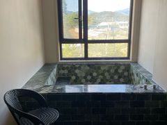 -大连步云山老汤度假山庄