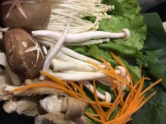-红钳侠小龙虾·烧烤(中赢康康谷店)